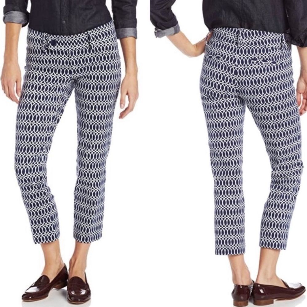 Lilly Pulitzer Capri Navy and White Tickle The Ivories Pants size 2